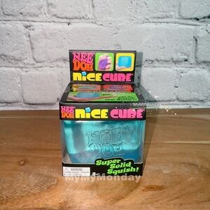 NeeDoh Nice Cube Squishy Blue